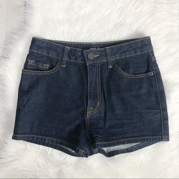 Urban Outfitters Pants - 🍩Urban Outfitters High Rise Erin Jean Shortie BDG